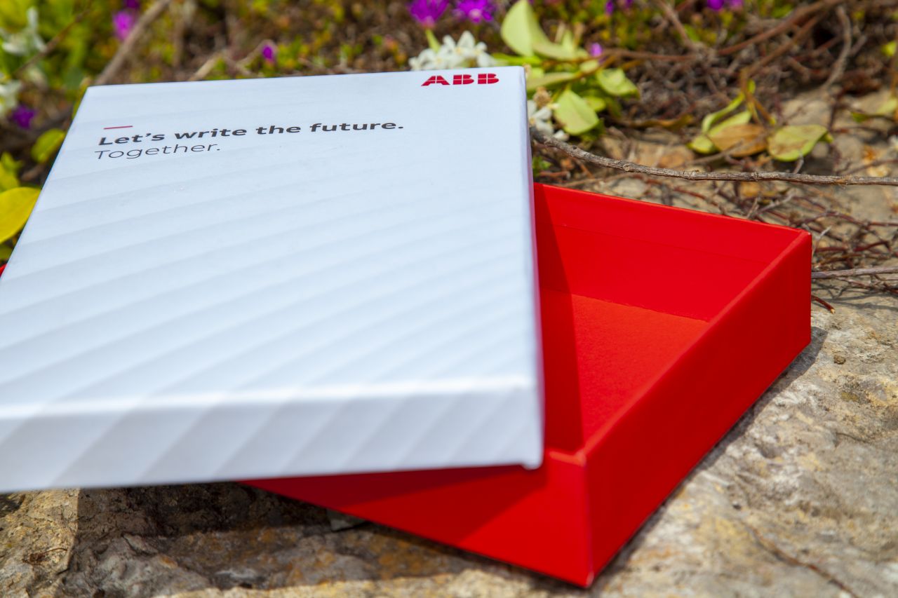 RIGID BOX